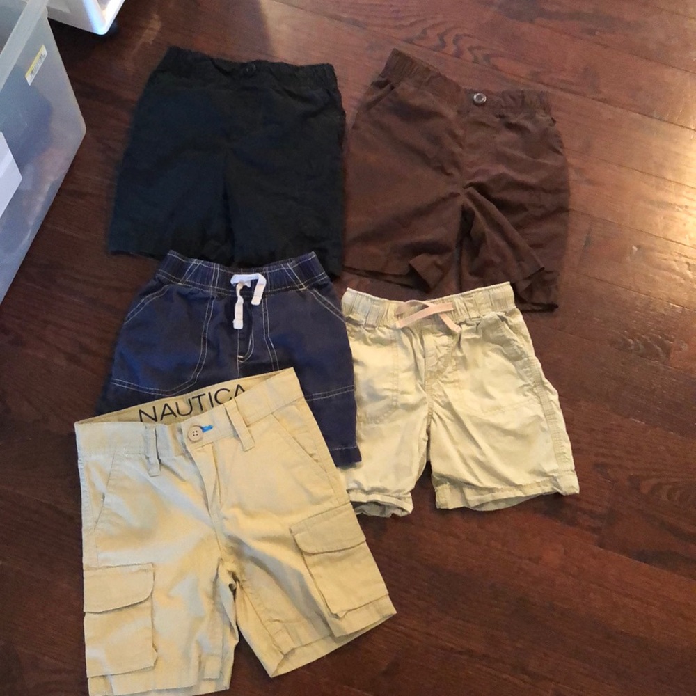 Lot of boys size 3t shorts